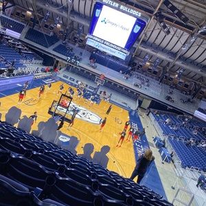 Meet your Posher, Liz